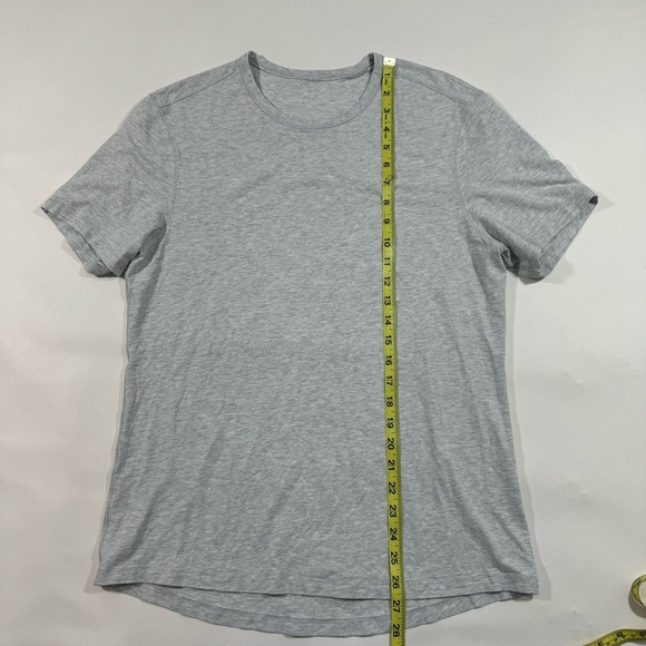 Lululemon Mens Basic Tee Shirt Light Grey Approx Size Medium - Picture 5 of 5